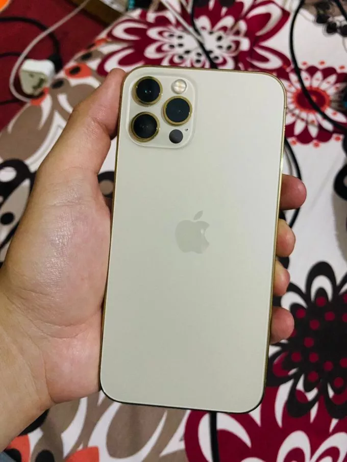 iPhone 12 Pro Gold 128GB Non-PTA - photo 1