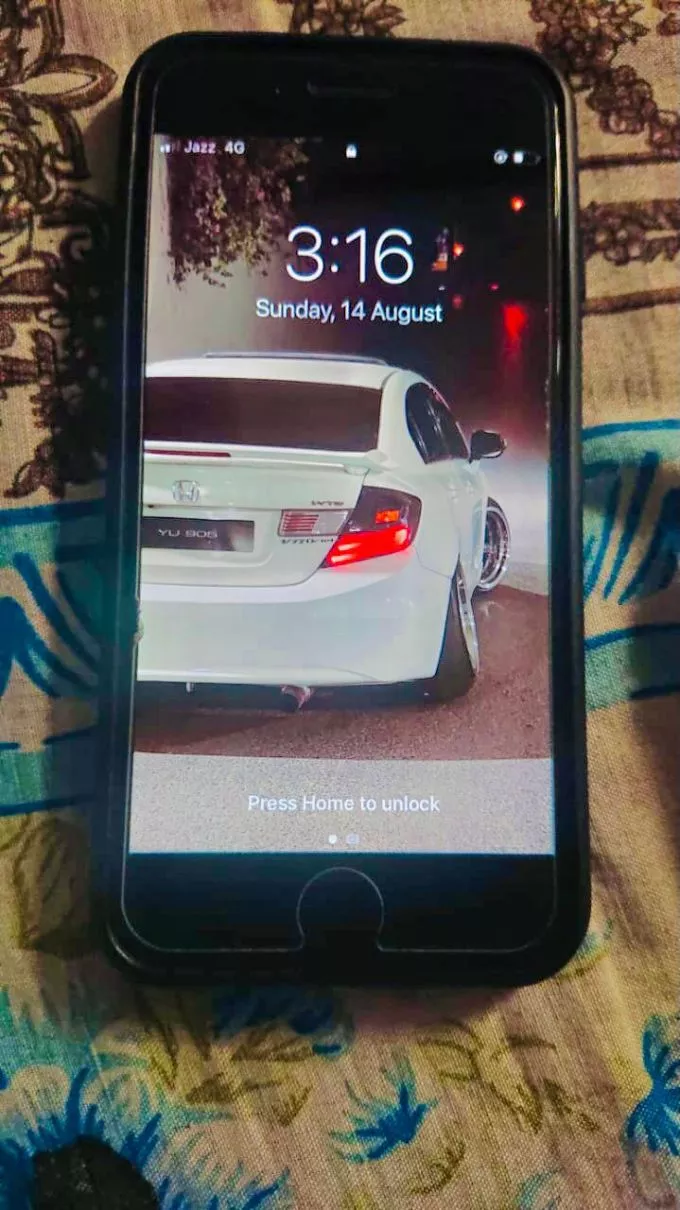 Iphone 7 Pta Approved Original With Box - photo 1