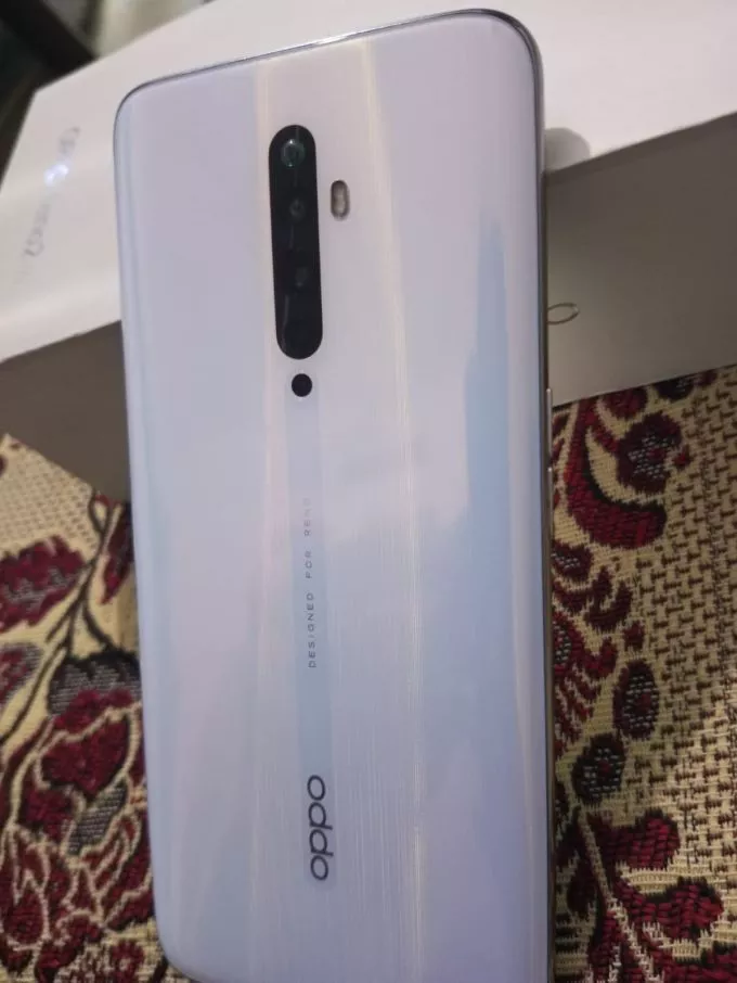 Oppo Reno 2F - photo 2