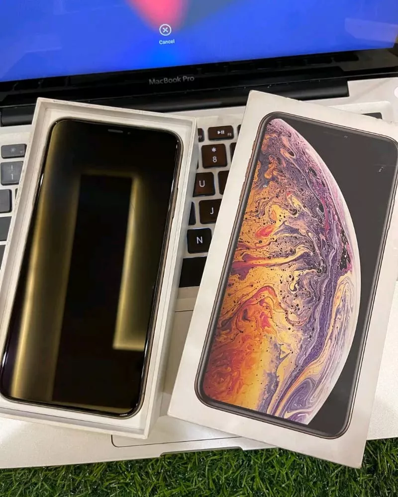 iphone XS max - photo 3