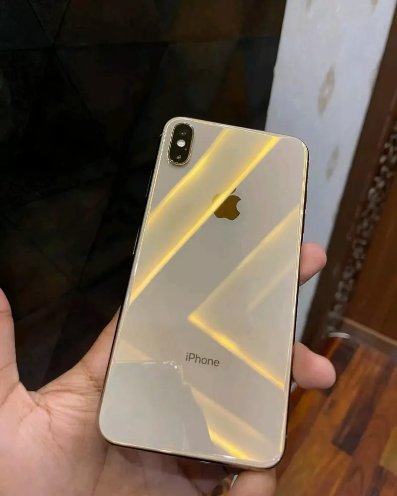 iphone XS max - photo 1