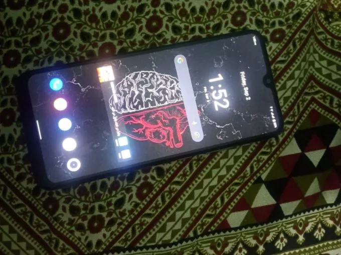 REALME C25Y ONLY ONE WEEK USE - photo 1