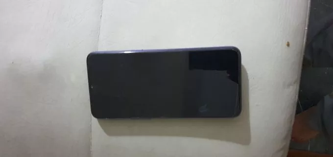 Realme 5 4/64 9/10 condition - photo 2