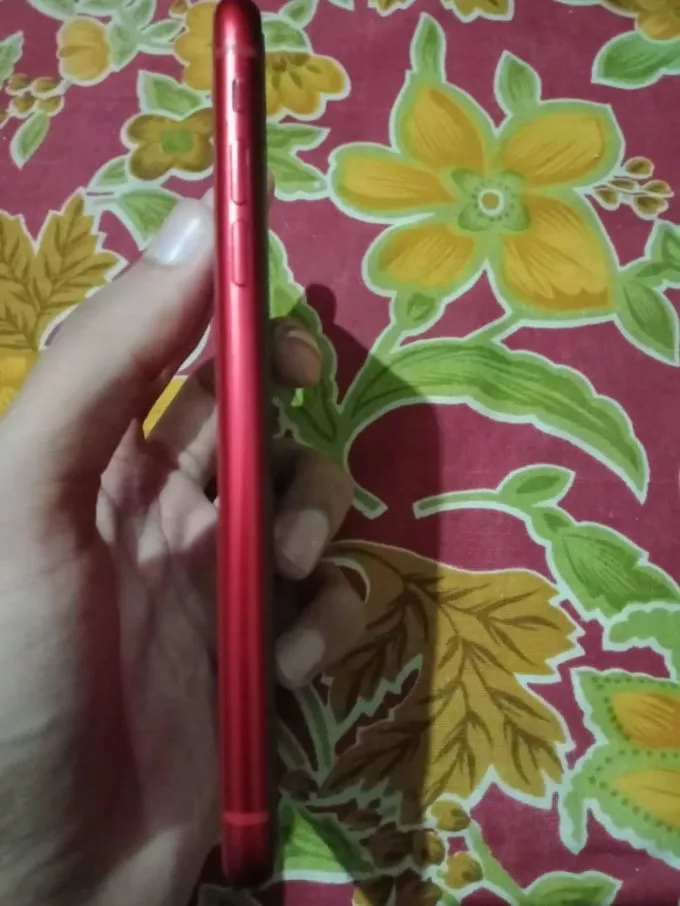 iPhone Xr 64GB - photo 2