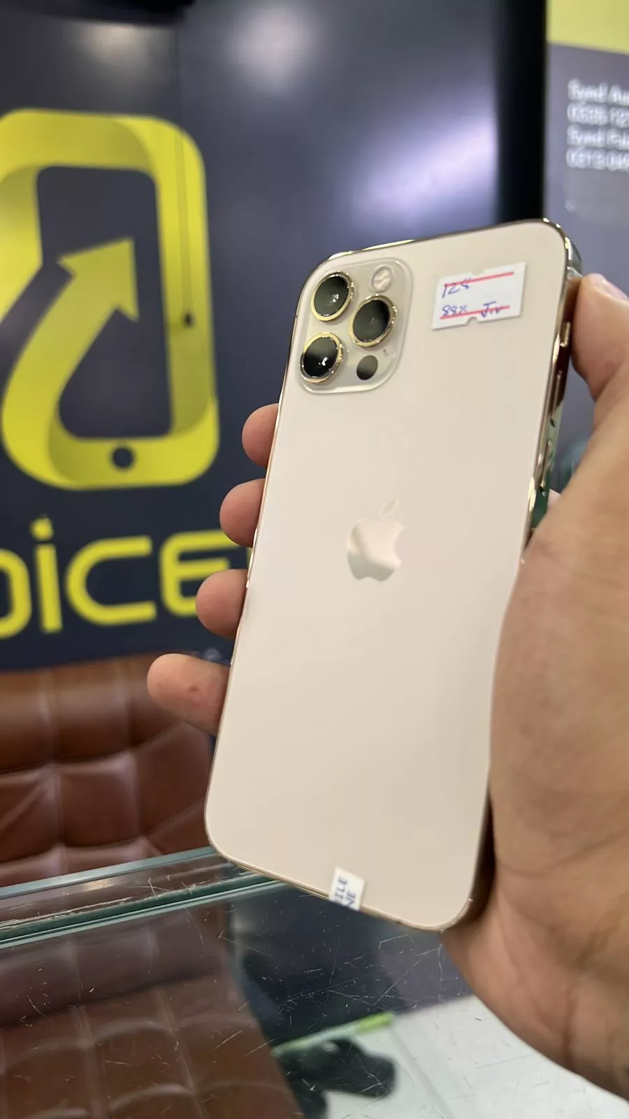 Apple iPhone 12 Pro - photo 1