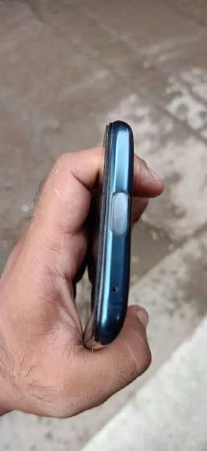 Oppo Reno 2f 8+3/128Ram - photo 3