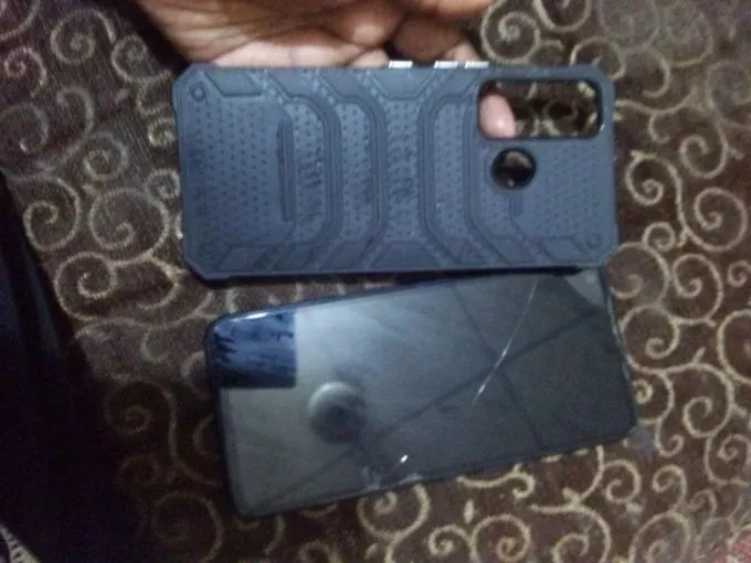 Camon 17 - photo 1