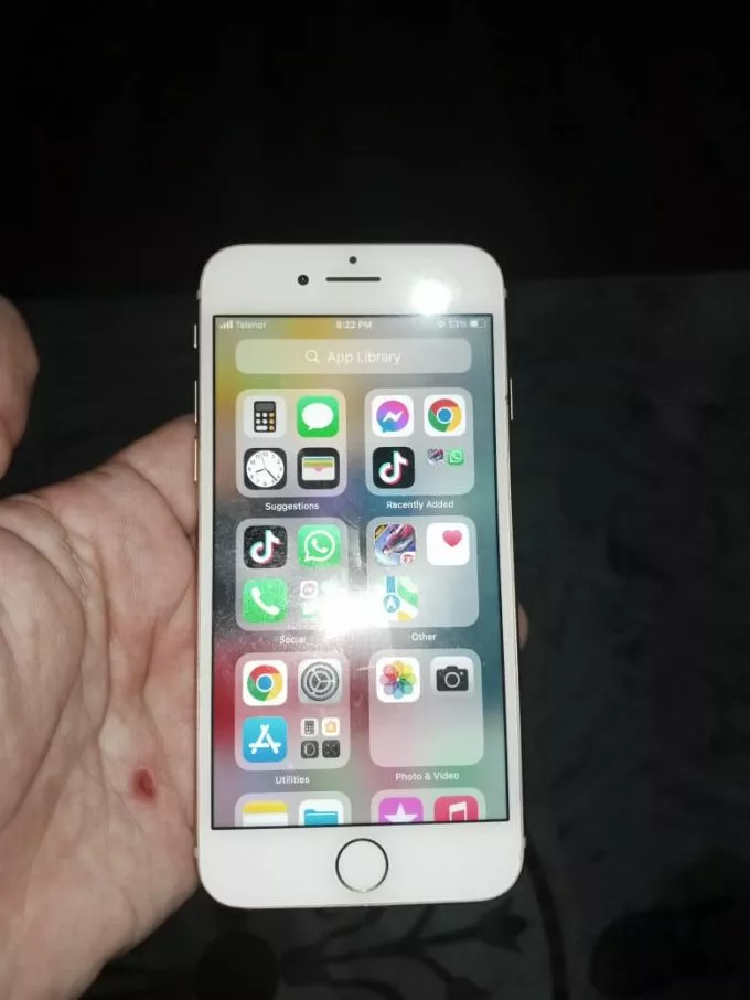 iPhone 8 64 gb - photo 1