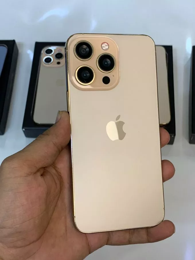 iPhone 14 pro max - photo 2
