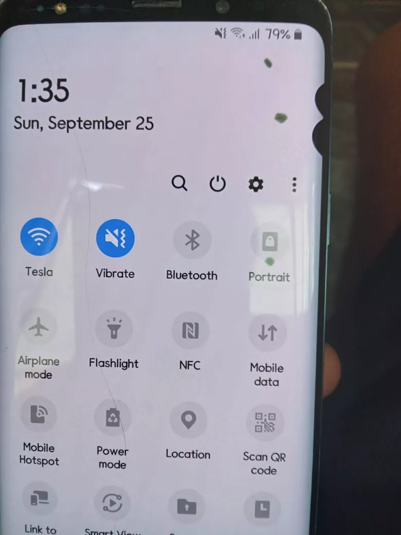 Samsung Galaxy S9+ - photo 1