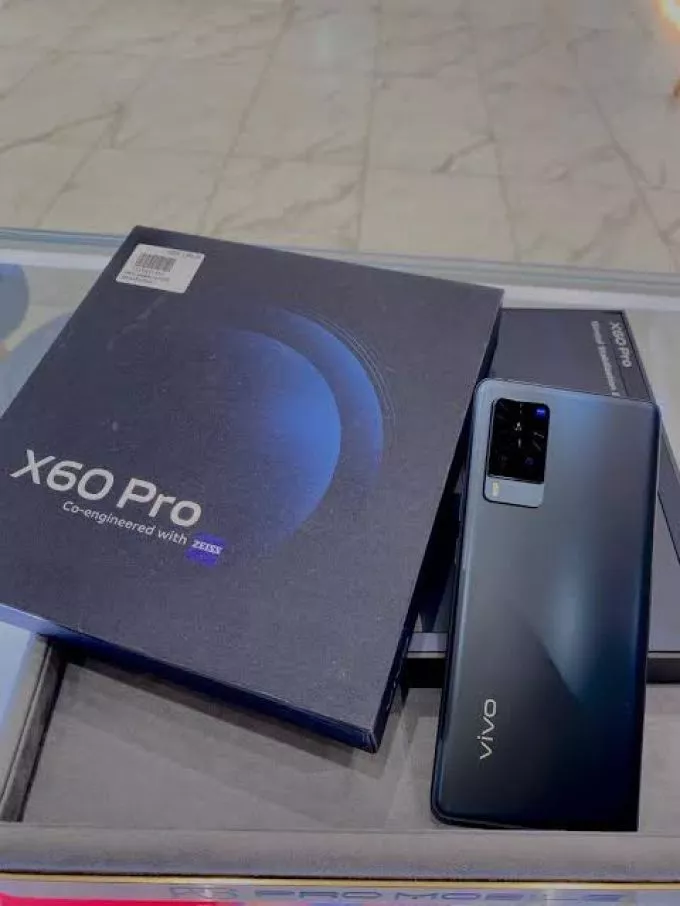 Vivo X60pro 12+4gb ram/256gb storage - photo 1