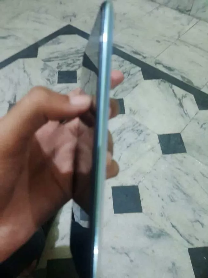 Vivo v20 SE 8/128 - photo 1