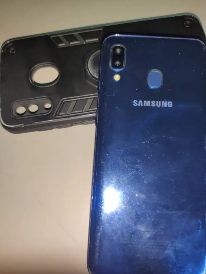 A20 Samsung Mobile 3GB 32Gb 4G supported with 10/9 Condition - photo 1
