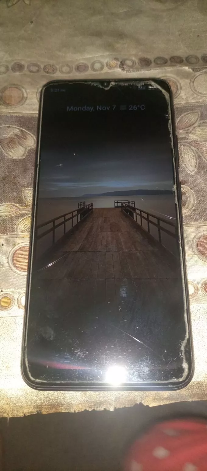 Realme C21y - photo 1