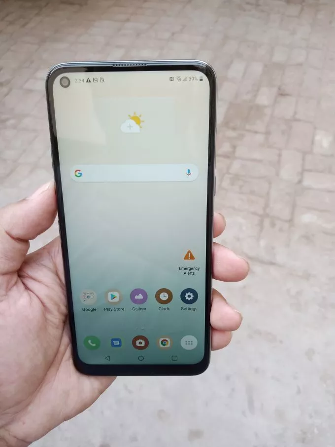 LG K61 - photo 1