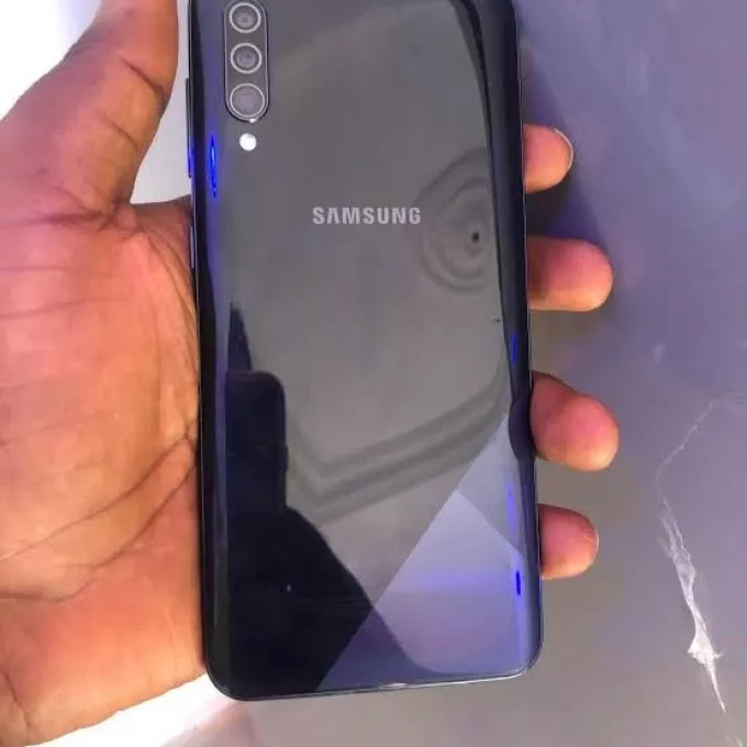 SAMSUNG A30s For sale - photo 1