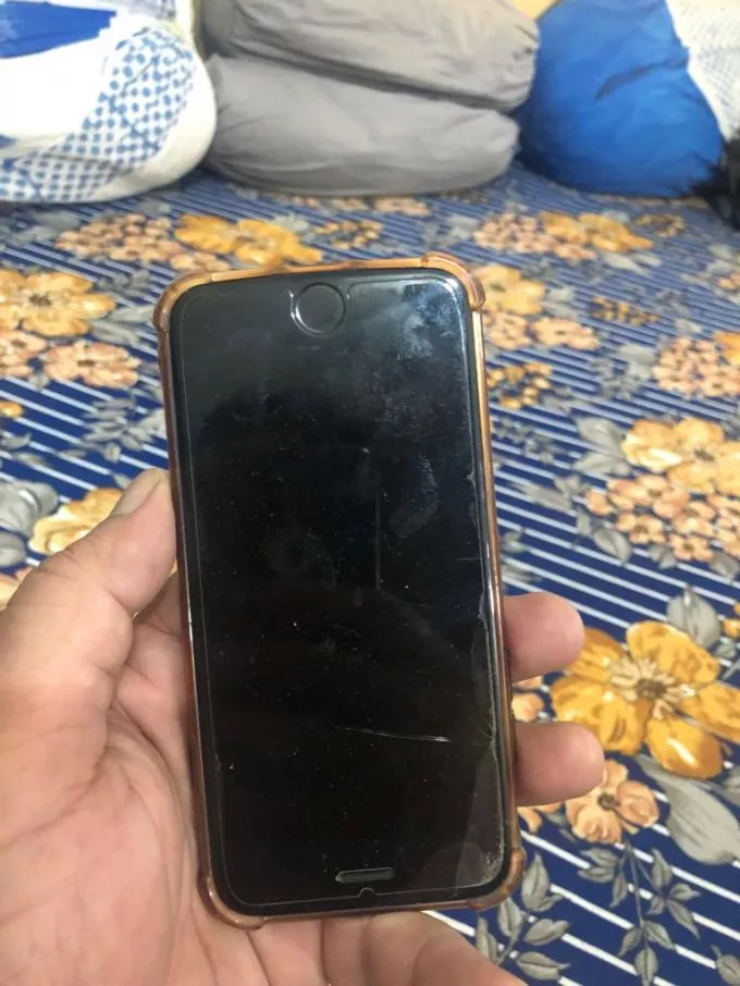 Iphone 7 - 128 GB Black in color - photo 1