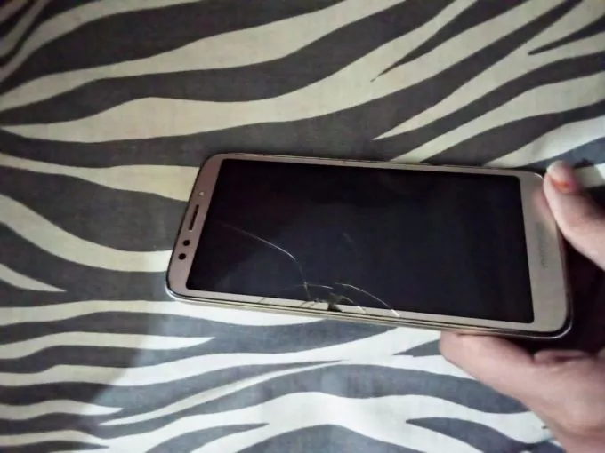 Motorola e5 - photo 1