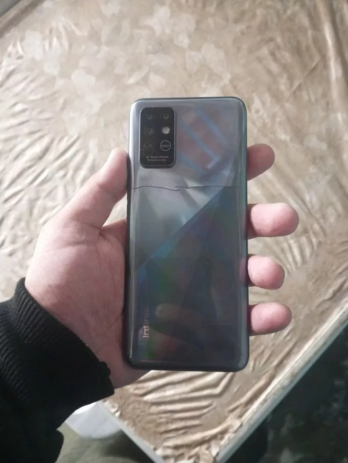 Infinix not 8 6gb ram 128gb memory - photo 1