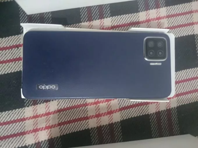 OPPO F 17 - photo 1