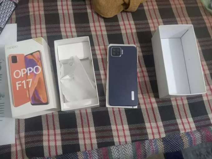 OPPO F 17 - photo 2