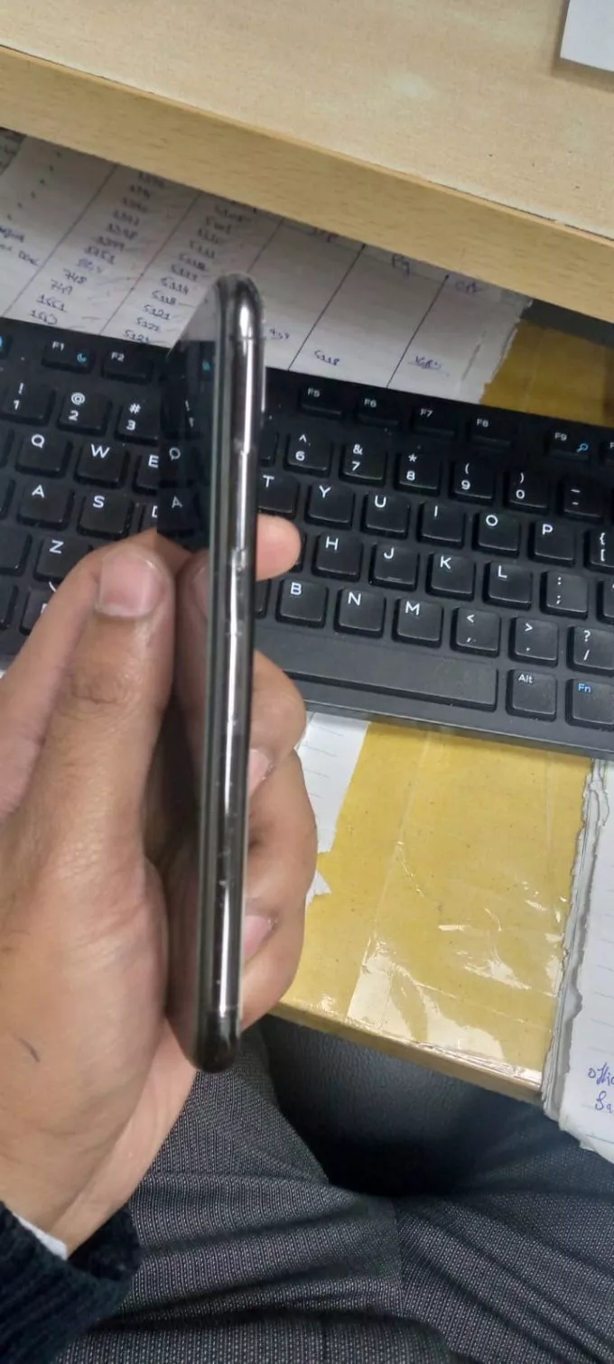 IPHONE X 256 GB - photo 2