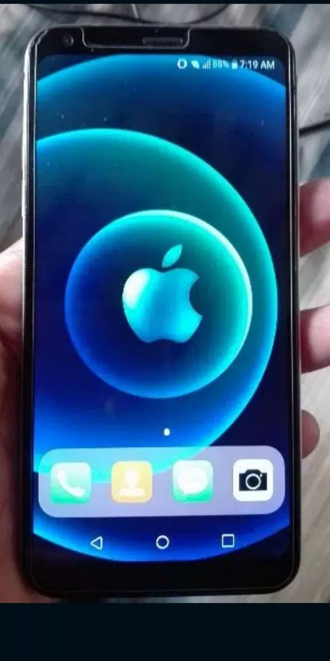 Lg q6 plus 4/64gb - photo 3