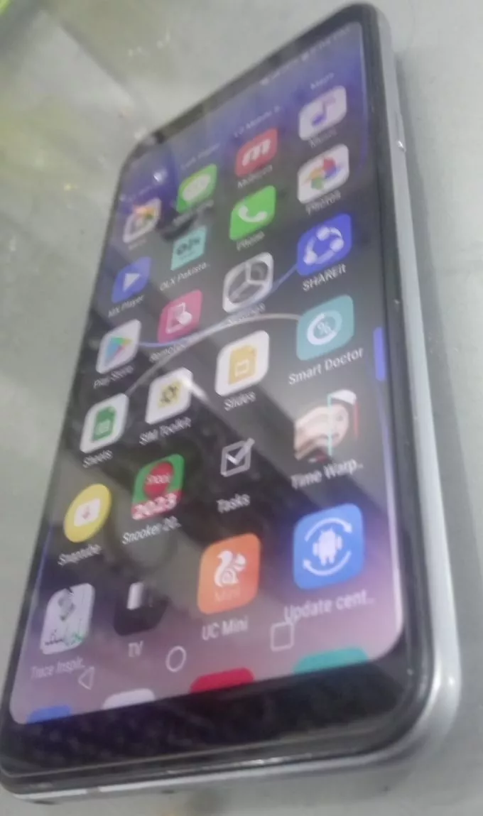 Lg q6 plus 4/64gb - photo 2
