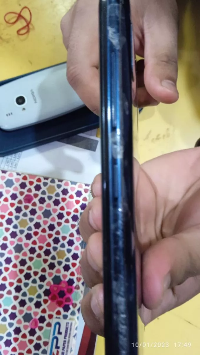 Samsung Galaxy A20 - photo 3