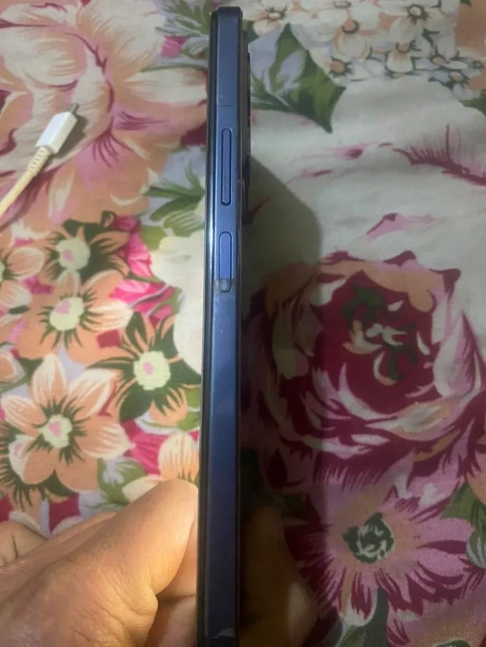 Vivo y35 - photo 2