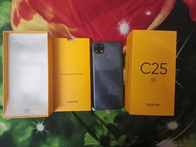 Realme c25s 10/10 - photo 1