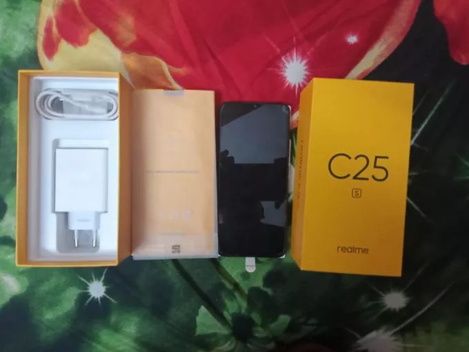 Realme c25s 10/10 - photo 1