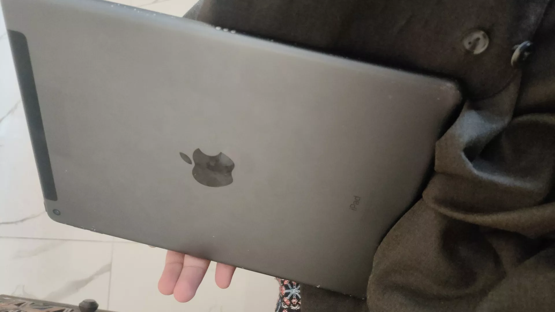 ipad 7th gen 2019 128gb cellular version - photo 1
