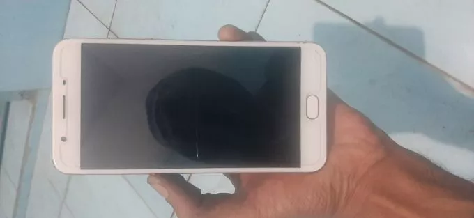 Oppo F1S 4gb ram 64 rom - photo 3