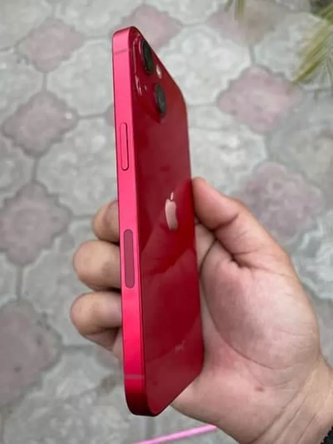 Iphone 13 - photo 1