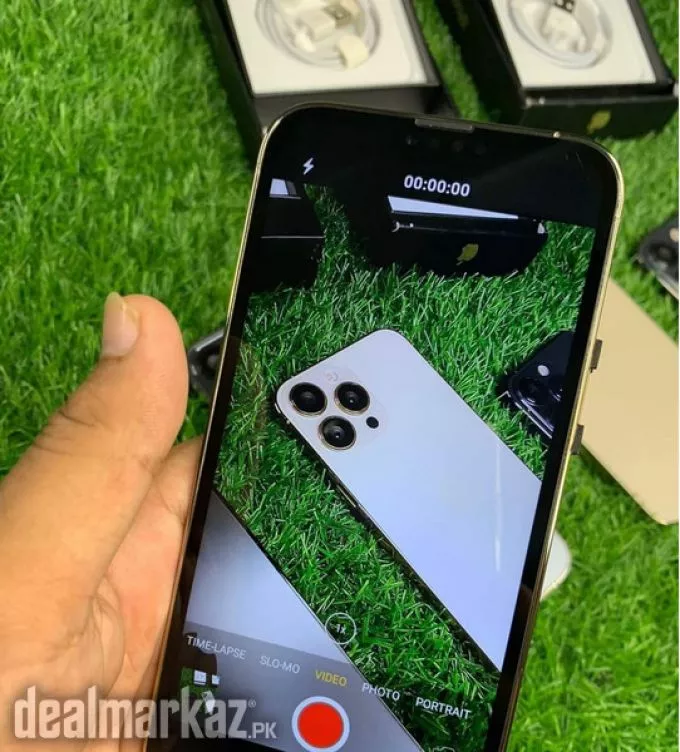 iPhone 14 Pro Max Master - photo 3