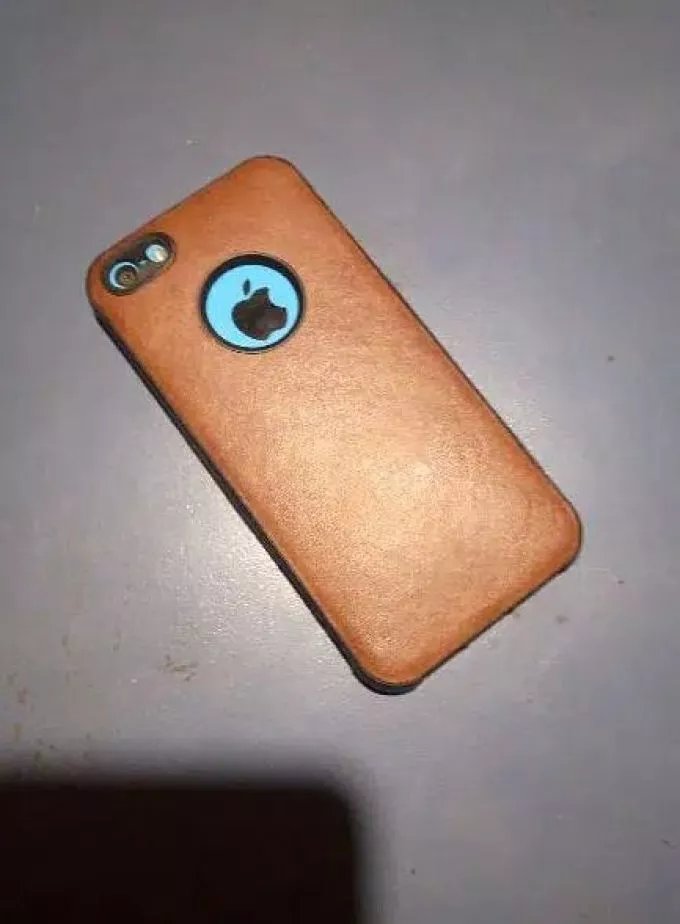 iPhone 5c brand new 16 gb - photo 1