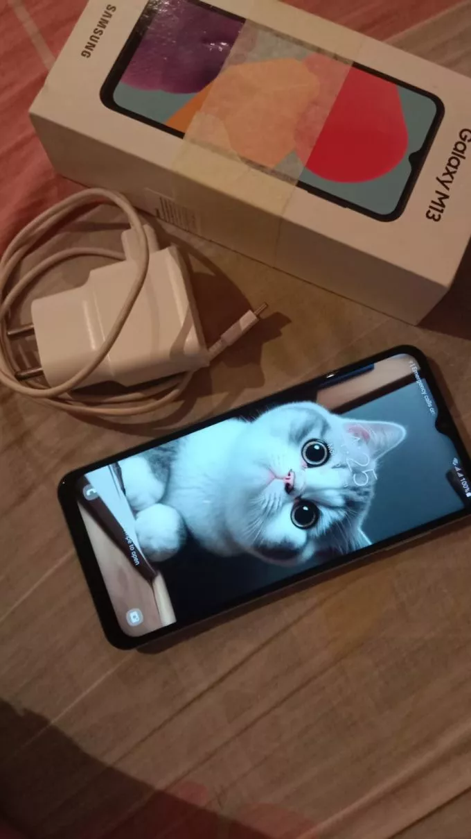 Samsung galaxy M13 - photo 1