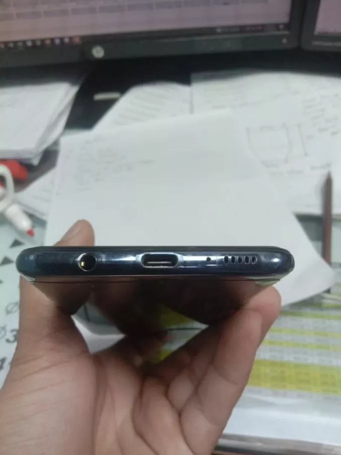 Samsung Galaxy A51 - photo 1