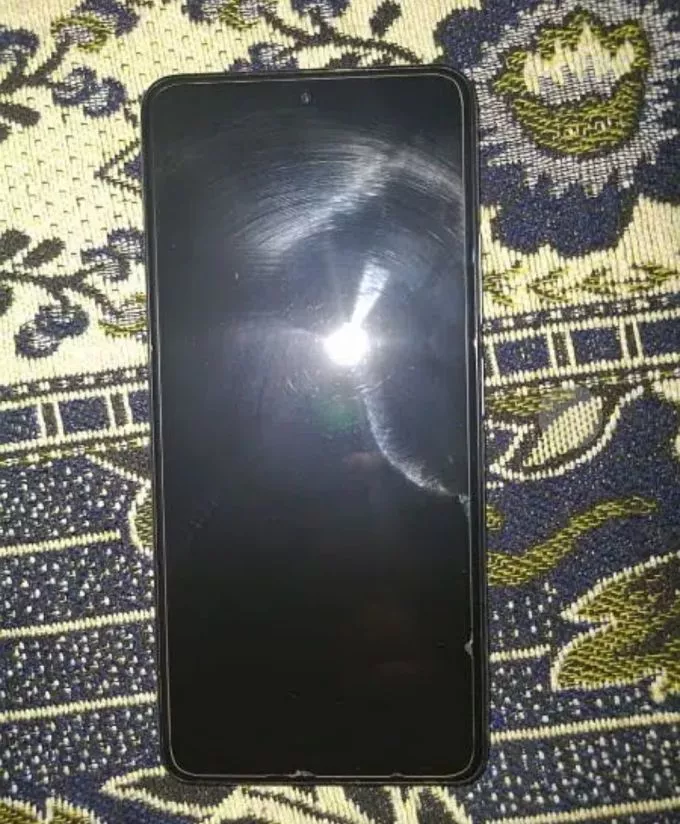 Xiaomi Poco F3 - photo 1