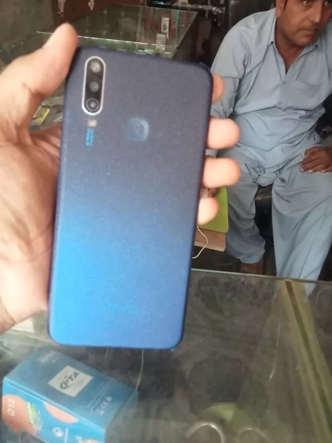 vivo y17 4gb 128gb PTA approved - photo 2