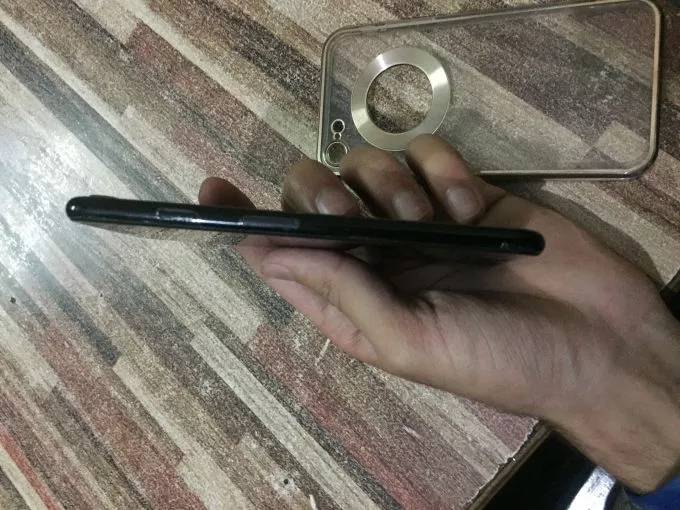 IPHONE 7 125GB Black - photo 2