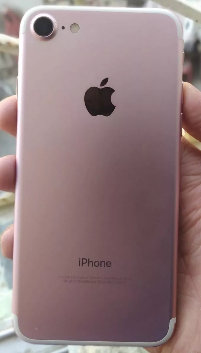 Iphone 7 10/10 - photo 1