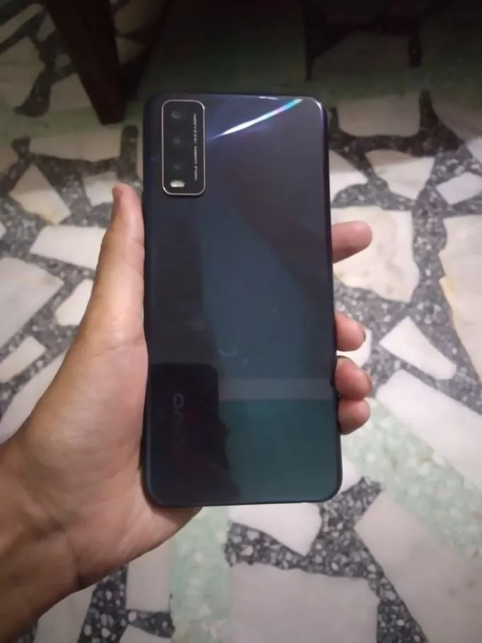 VivO Y20 - photo 1