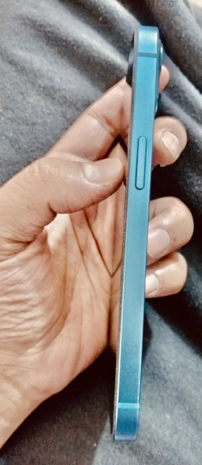 Iphone13 128GB NON PTA limited colour - photo 1