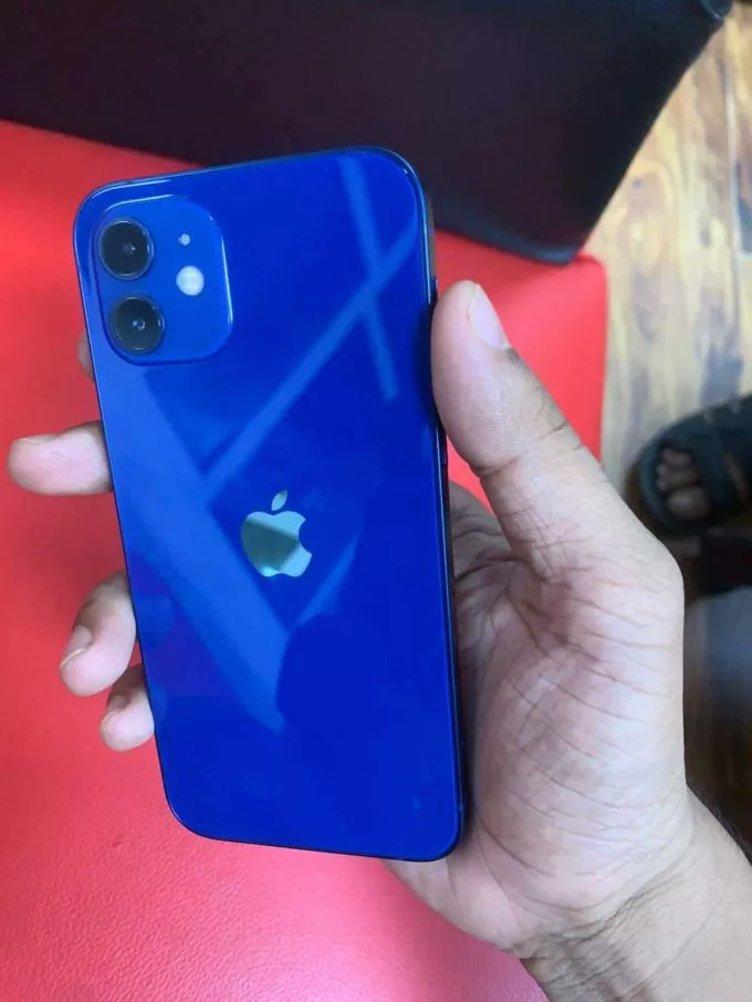Iphone 12 /128gb 90 helth bettery - photo 1