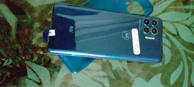 Motorola one 5g uw New condition 10/10 - photo 1