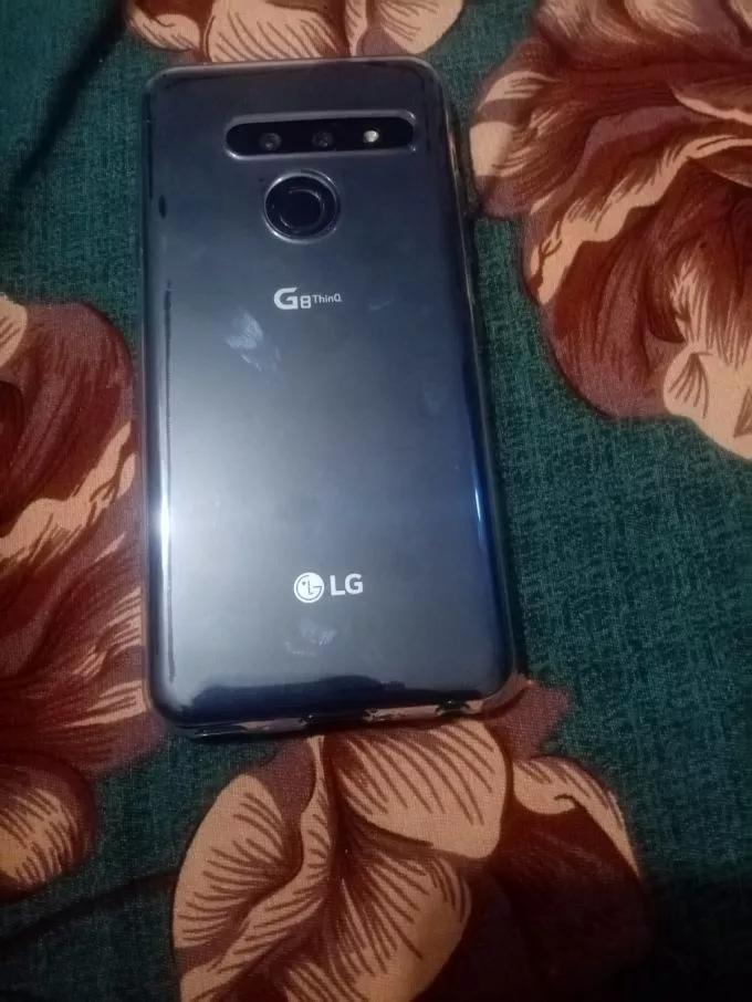 Lg g8 thinq - photo 2