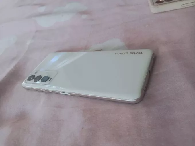 Tecno Camon 18T 4+3/128 - photo 3