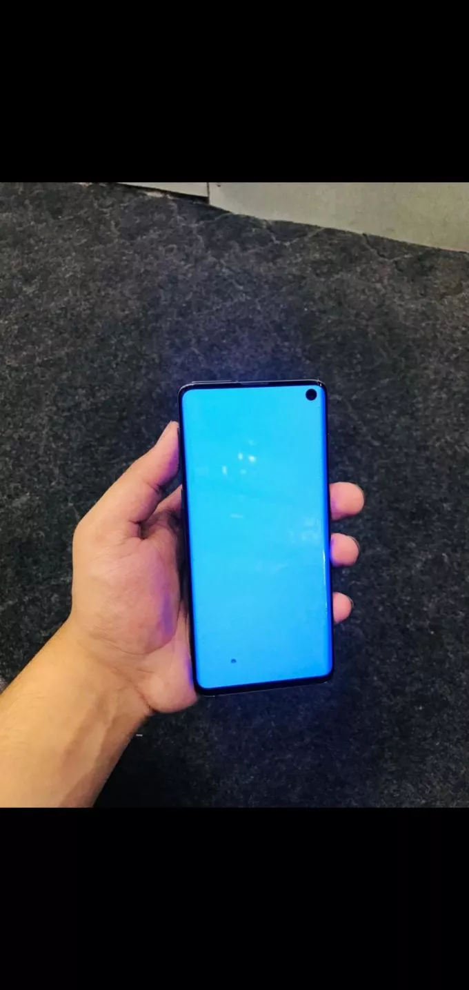 Samsung s10 - photo 2